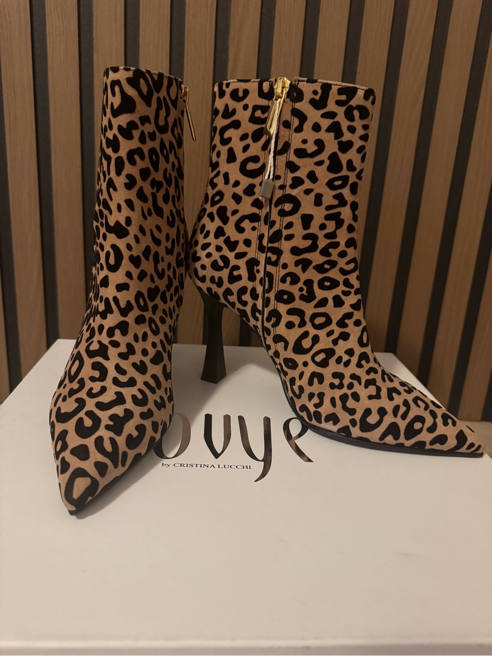 Ovyé by Cristina Lucchi Leopard Suede Ankle Boots EU 36